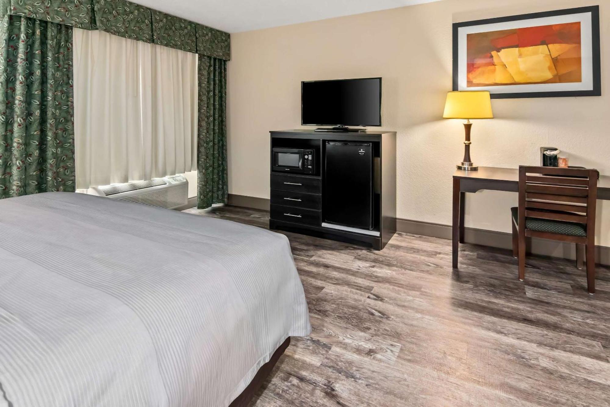 Quality Inn & Suites - Granbury Exterior photo