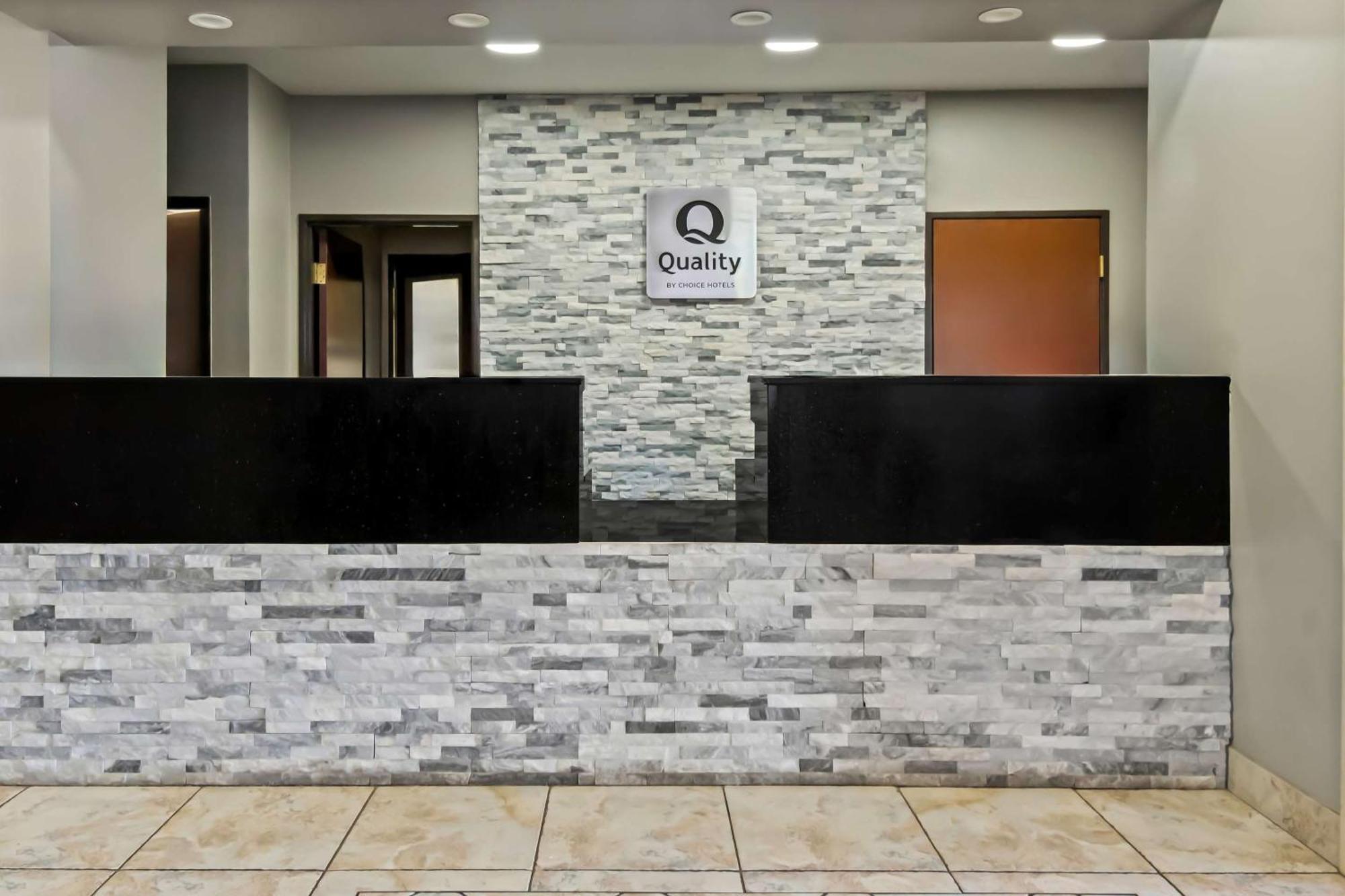 Quality Inn & Suites - Granbury Exterior photo