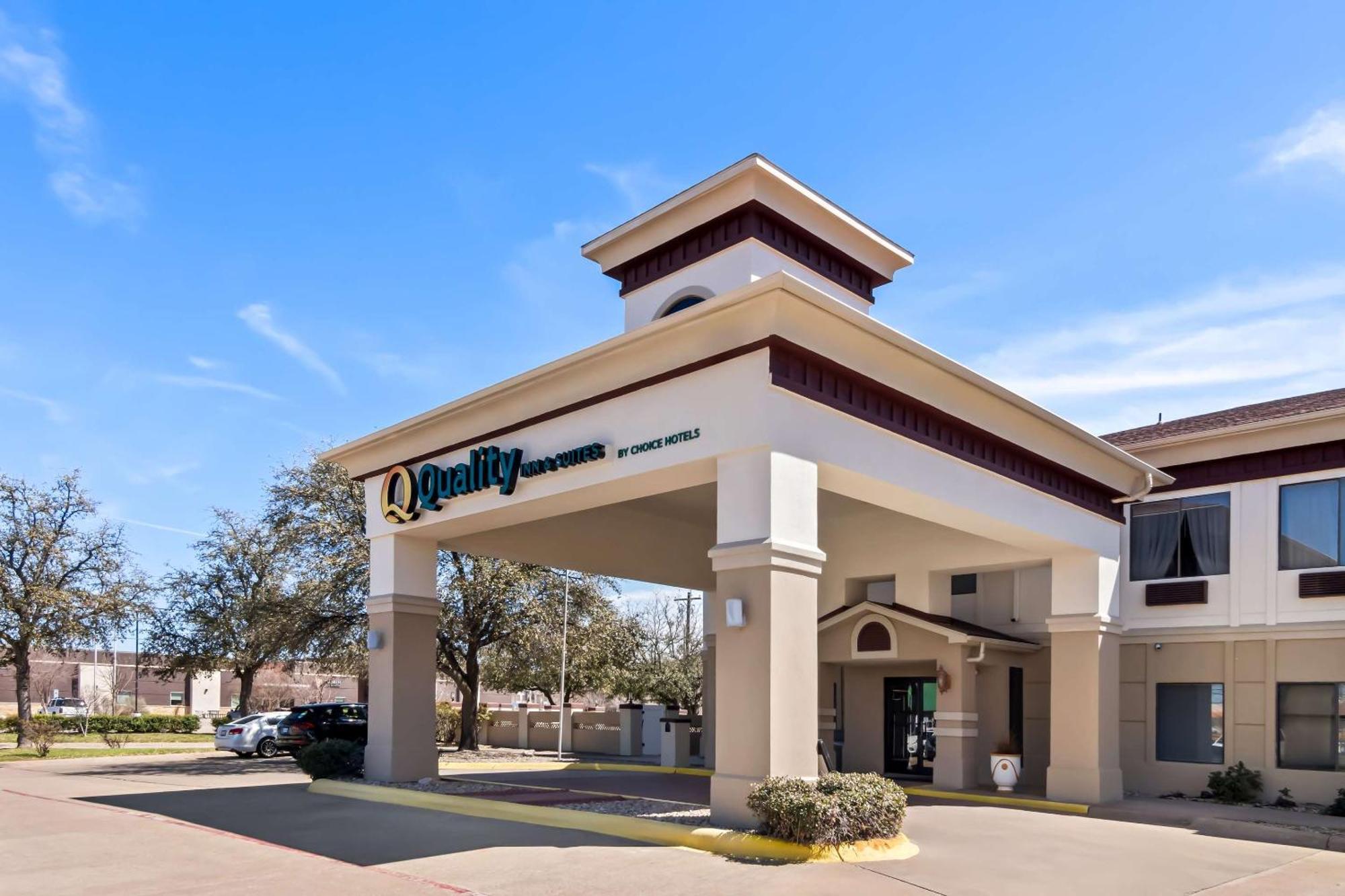 Quality Inn & Suites - Granbury Exterior photo